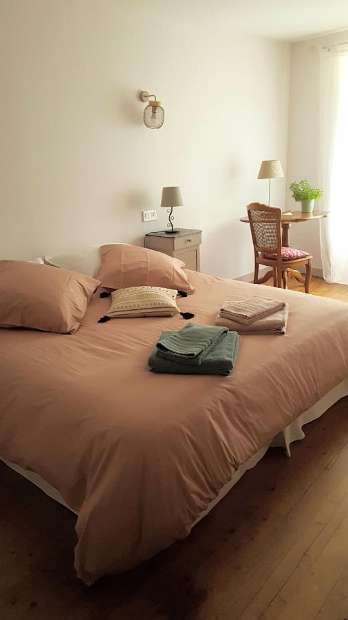 Les Chambres De Marthe Mesnay Экстерьер фото